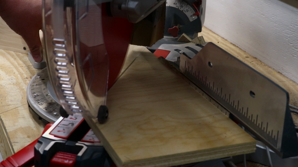 Cutting the angles on the miter saw