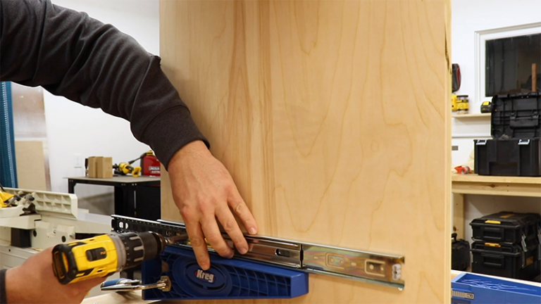 How to Build a Router Table Cabinet - The Average Craftsman