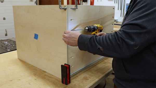 How to Build a Router Table Cabinet - The Average Craftsman