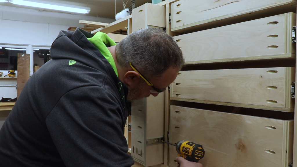 Attaching the Drawer Slides